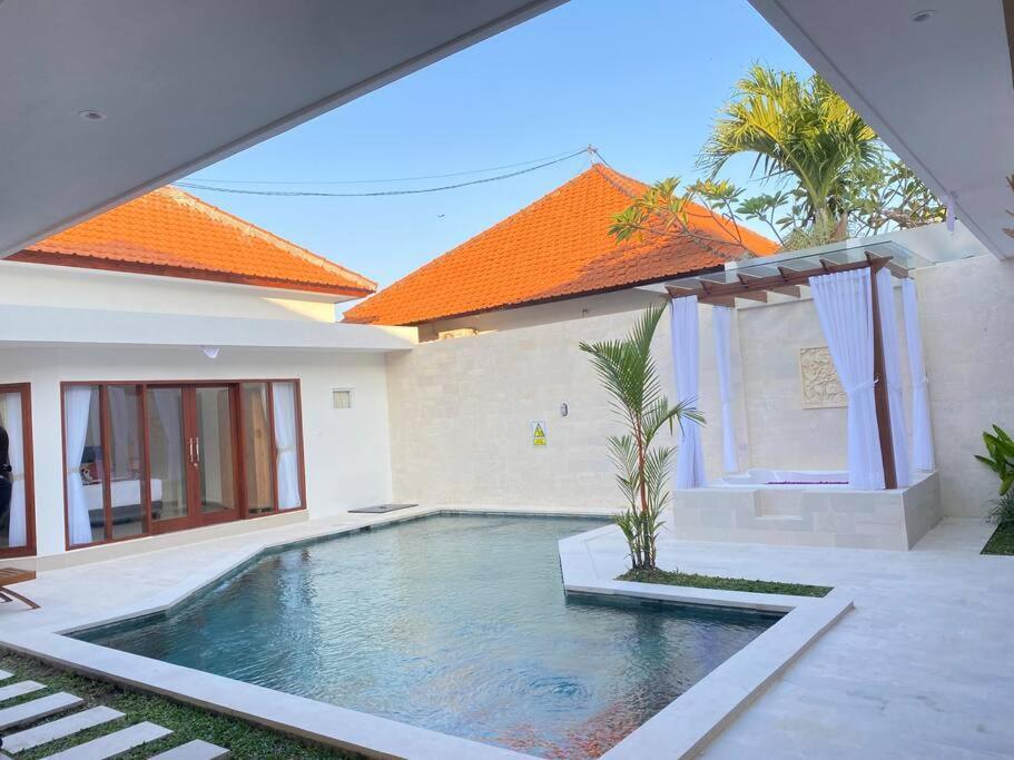 Villa Akmali Umalas 2Br With Private Pool & Jacuzzi Canggu Exteriör bild