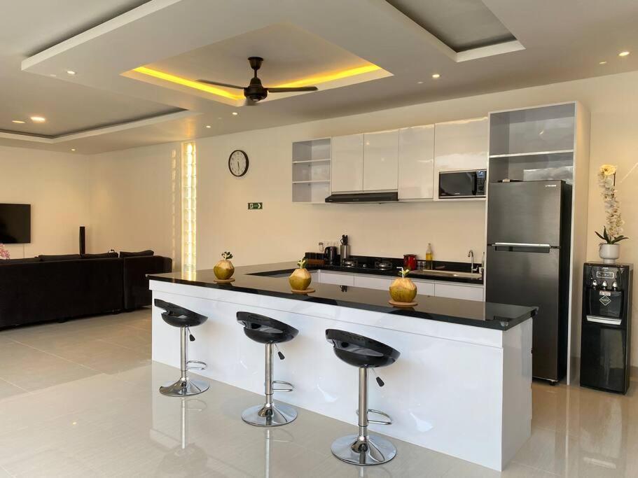 Villa Akmali Umalas 2Br With Private Pool & Jacuzzi Canggu Exteriör bild