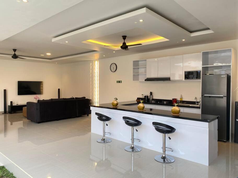 Villa Akmali Umalas 2Br With Private Pool & Jacuzzi Canggu Exteriör bild