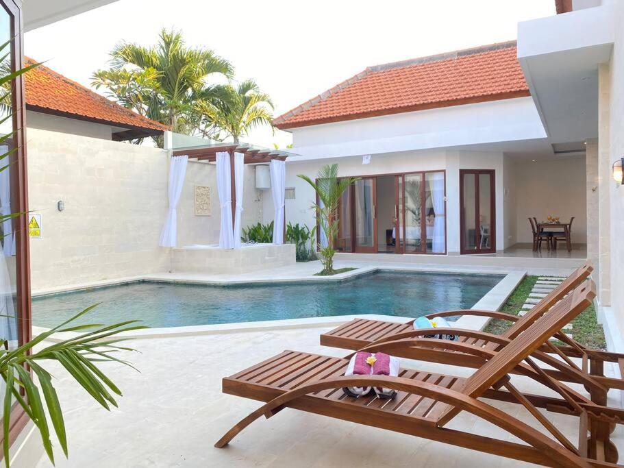 Villa Akmali Umalas 2Br With Private Pool & Jacuzzi Canggu Exteriör bild