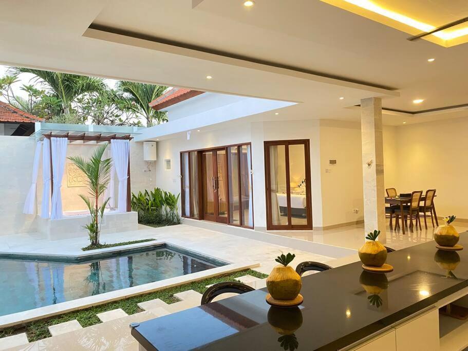 Villa Akmali Umalas 2Br With Private Pool & Jacuzzi Canggu Exteriör bild